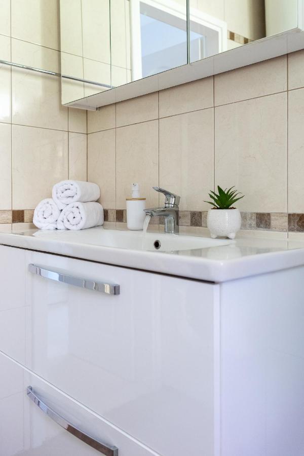 Sunspot Apartment - Beautiful View With Big Garden, Free Parking, Central Dubrovnik Exteriör bild